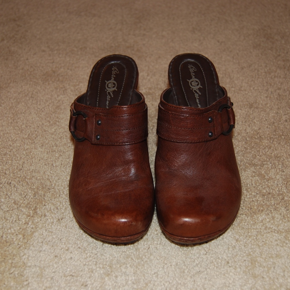 Brown Born Clogs Size 8